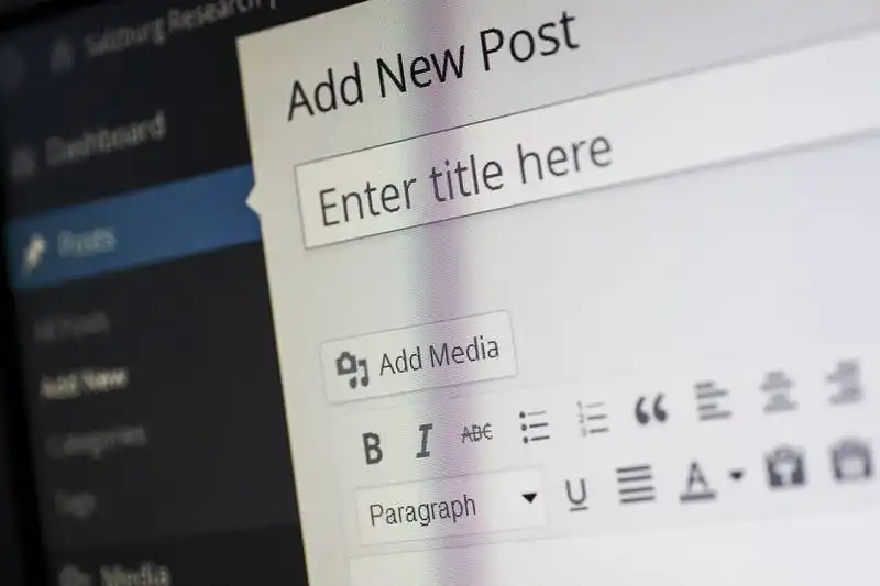 The image shows a website editor