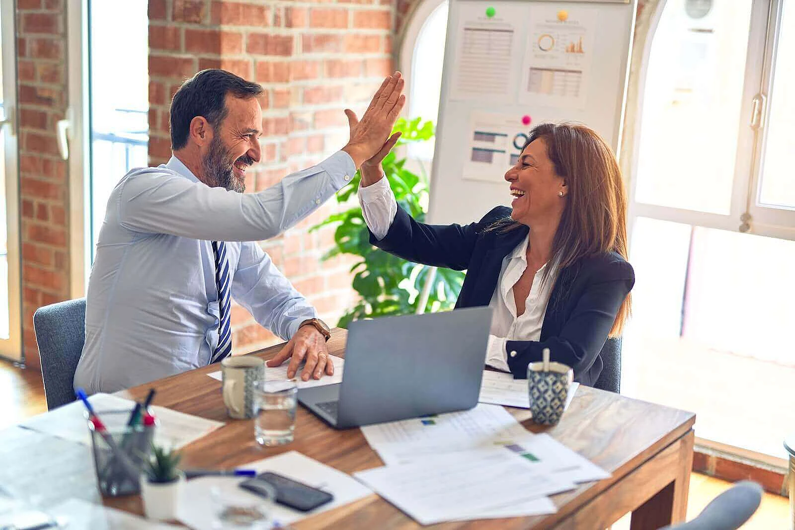 how-to-sell-saas-b2b