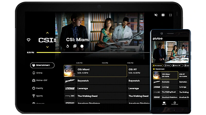 imagem que mostra a interface do aplicativo PlutoTV em um tablet e um smartphone