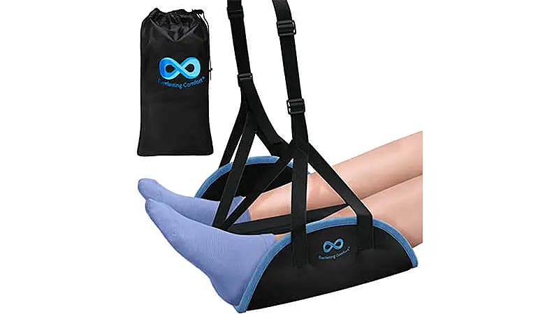 imagem de um apoio ergonômico para os pés da Everlast Comfort com uma pessoa apoiando os pés