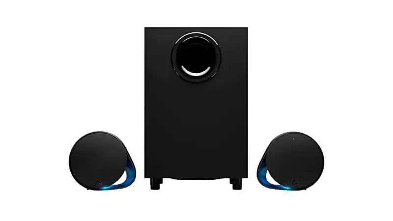 Caixa de Som para PC Logitech imagem de um par de caixas de som para pc e um subwoofer da Logitech