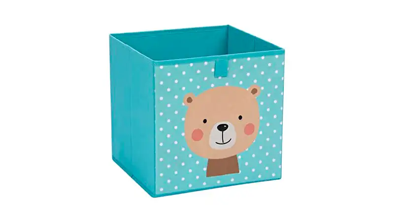 imagem de uma caixa organizadora de brinquedos na cor azul com estampa de urso