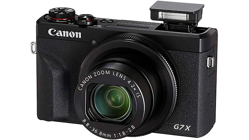 foto de uma câmera fotográfica Canon 7546 G7 X