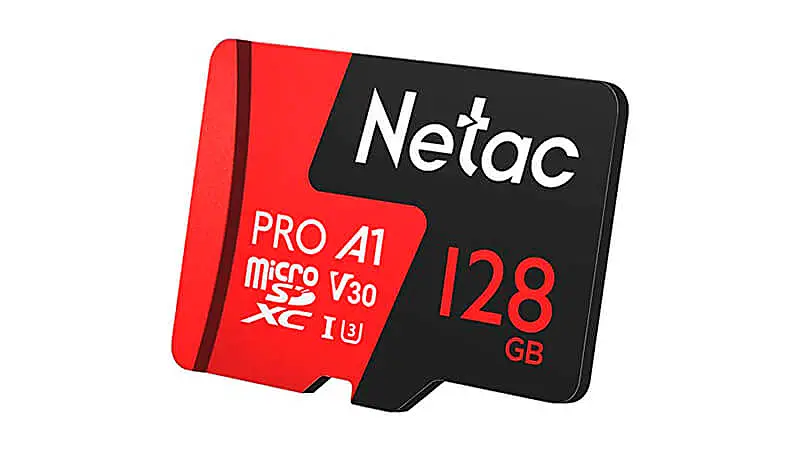 imagem de um cartão de memória de 128GB da Netac