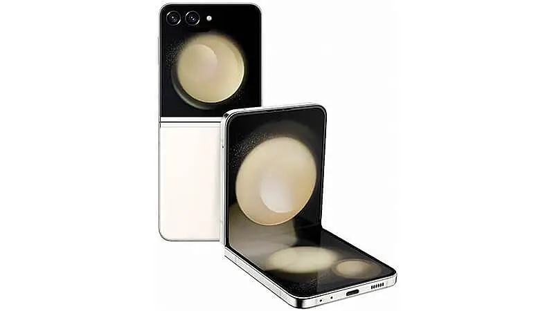 imagem que mostra um Samsung Galaxy ZFlip5 de costas totalmente aberto e de frente dobrado ao meio