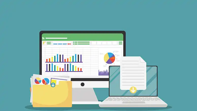 relatórios de estoque Mãos usando um notebook para gerar um relatório de controle de estoque