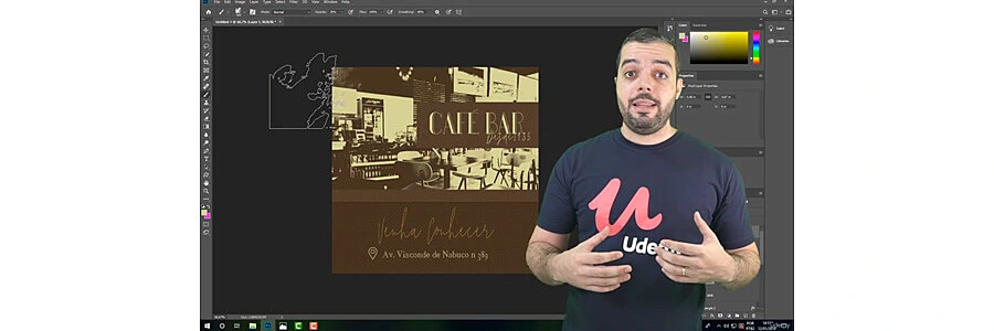 instrutor do curso de photoshop a frente de uma tela com o photoshop aberto e criando um post sobre café