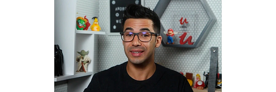 instrutor do curso full stack em seu escritório