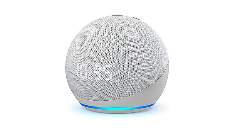 imagem de um echo dot 4ª geração na cor branca com relogio digital marcando 10:45 da manhã
