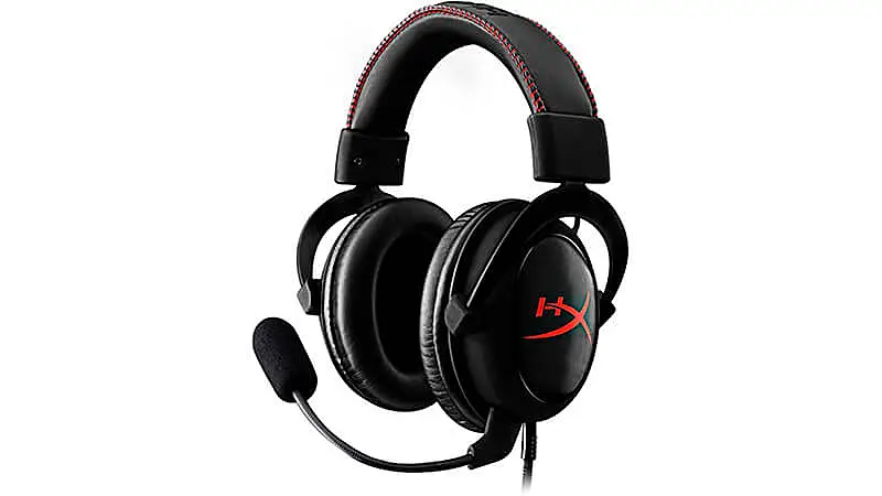 imagem que mostra um fone gamer HyperX Cloud Core na cor preta e de lado