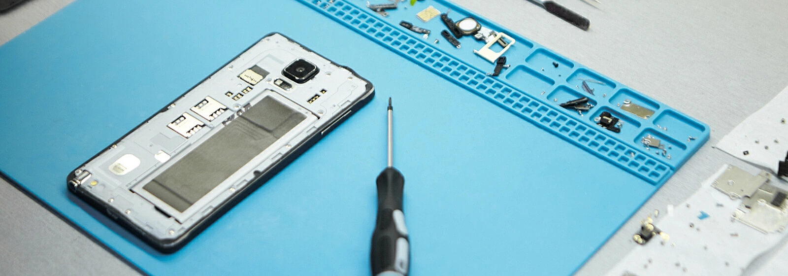 fornecedor-de-pecas-para-celular