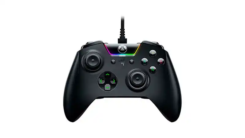 Gamepad Razer Wolverine imagem de um gampad Razer Wolverine na cor preta com led RGB na parte superior
