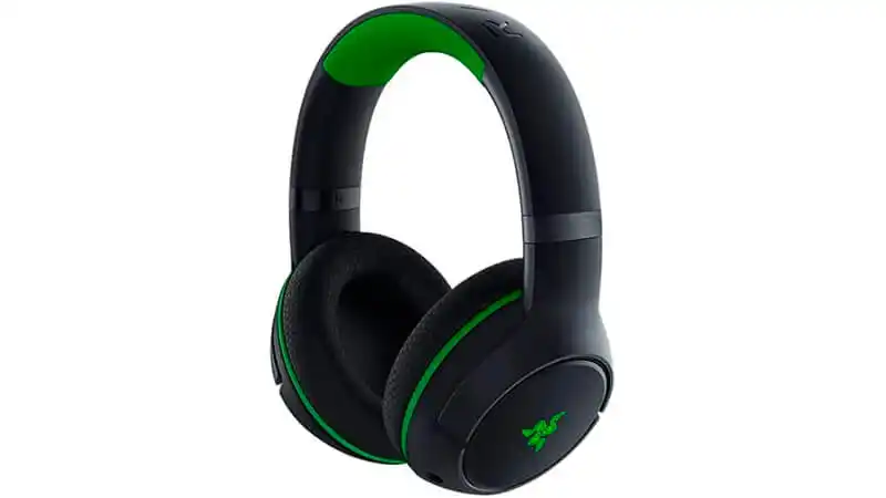 foto de um headset Bluetooth Razer Kaira Pro na cor preta com detalhes em verde