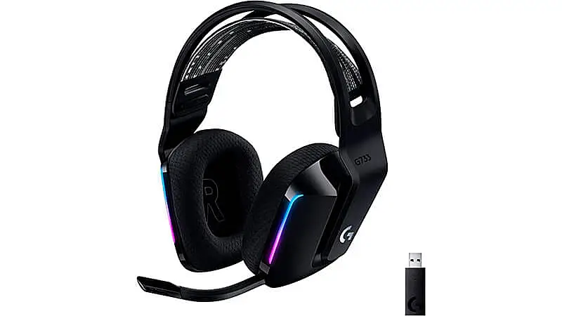 imagem de um headset Logitech G733 sem fio, na cor preta e com iluminação RGB