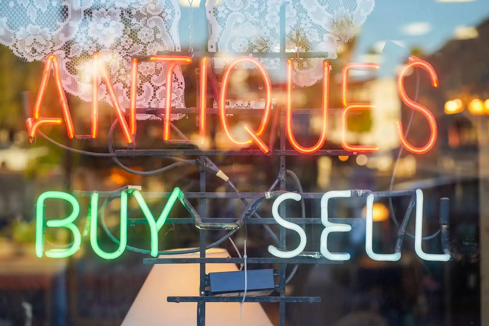 how-to-sell-antiques-online