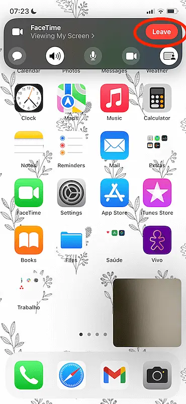 Face time menu bar showing the "Leave" button