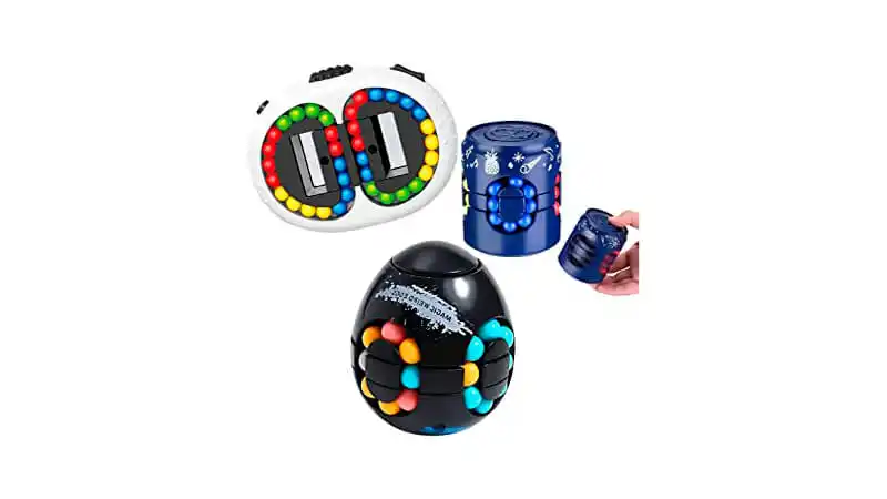 imagem de um conjunto de fidget toys com um cubo, um ovo e um quebra cabeças