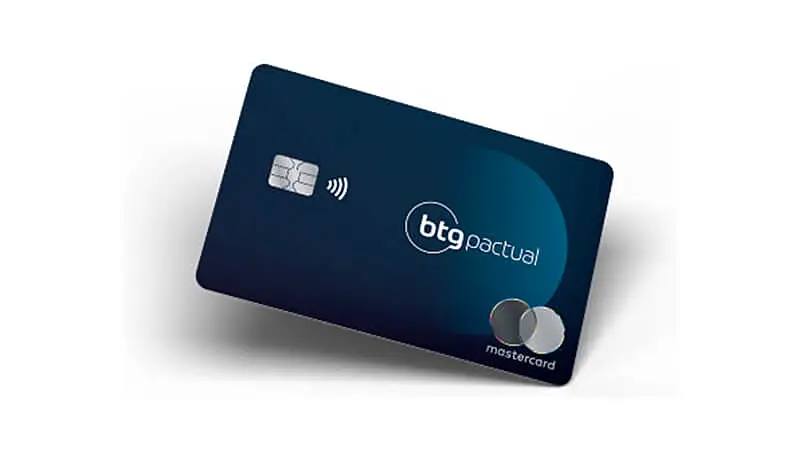 imagem de um cartão de crédito BTG Pactual Black