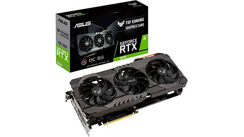 imagem de uma placa de vídeo RTX 3070 da Asus com três ventoinhas ao lado da caixa
