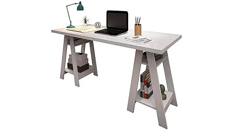 imagem de uma escrivaninha com dois cavaletes da Expresso Móveis na cor branca