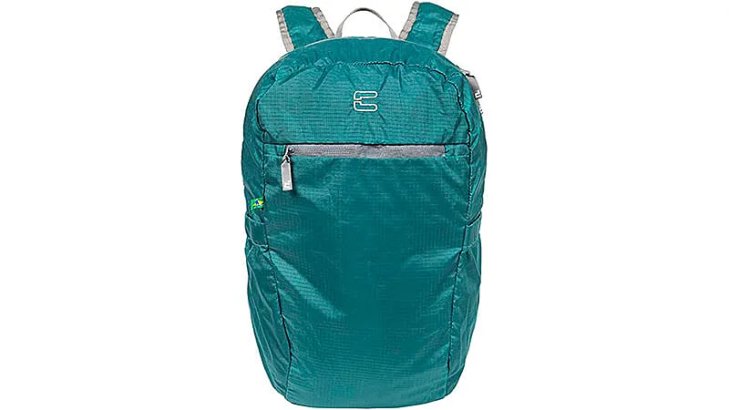 imagem de uma mochila de viagem de 23 litros da Curtlo na cor verde clara