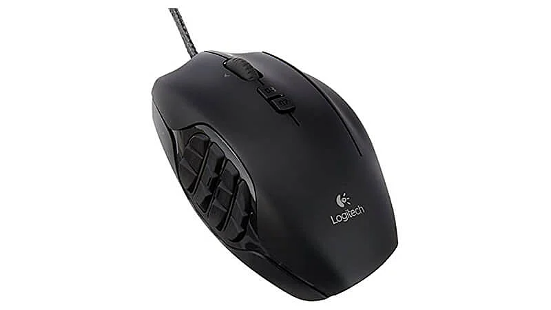 imagem de um mouse com botão lateral da Logitech na cor preta