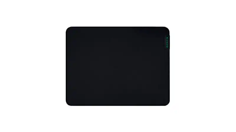imagem de um mouse pad Razer Gigantus 