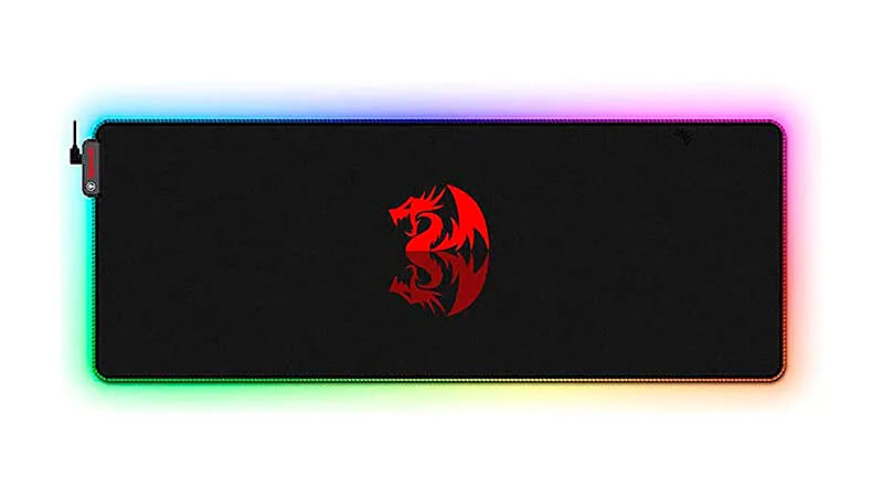 imagem de um mouse pad Redragon Neptune com bordas ilumindas em RGB