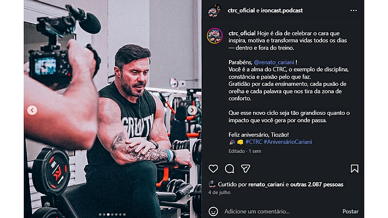 Captura de tela de um post no instagram onde o perfil está agradecendo e compartilhando os bastidores de uma gravação feita com Renato Cariani
