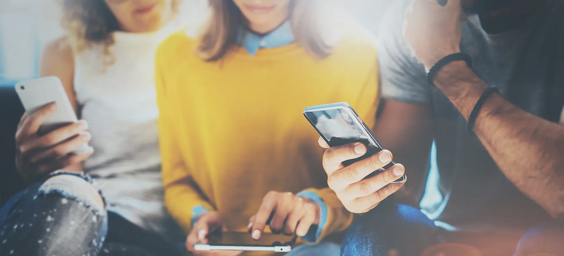 Новый дизайн формы контактов: на 12% больше лидов в чате!