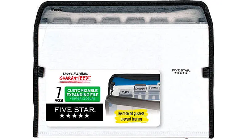 imagem de uma pasta sanfonada transparente com 7 divisórias da Five Star fechada