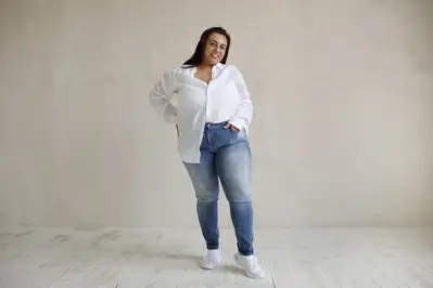Poses para fotos De pie con peso sobre una pierna