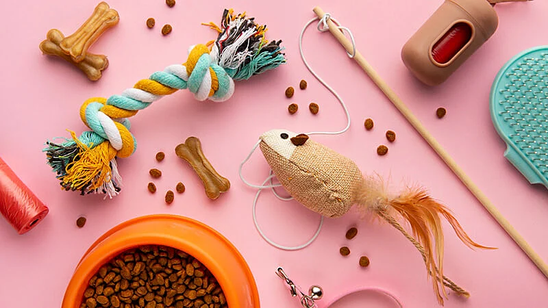 Foto de produtos para pet, como ração, coleira