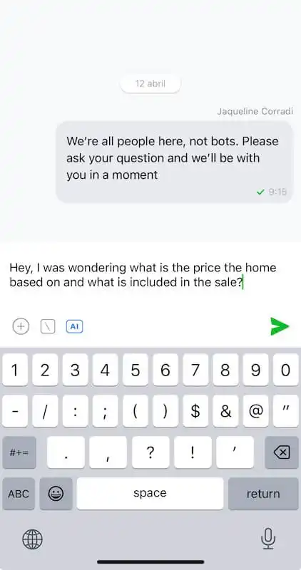 live chat app showing a conversation between customer and agent