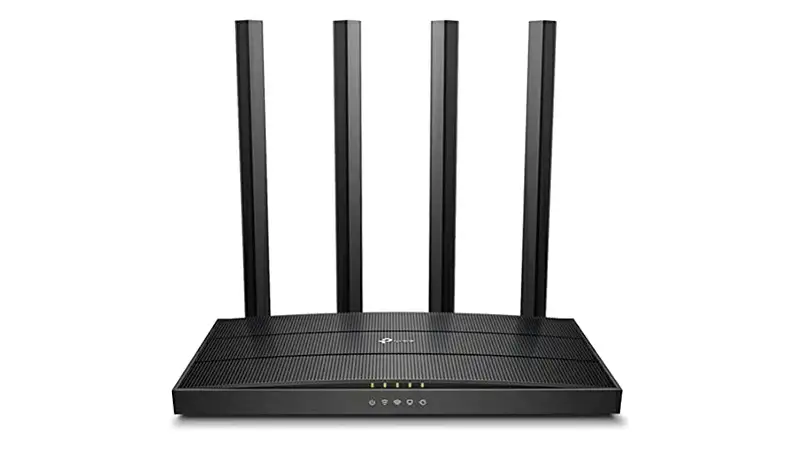 TP-Link Archer C6 imagem de um roteador TP-Link Archer C6 na cor preta com quatro antenas
