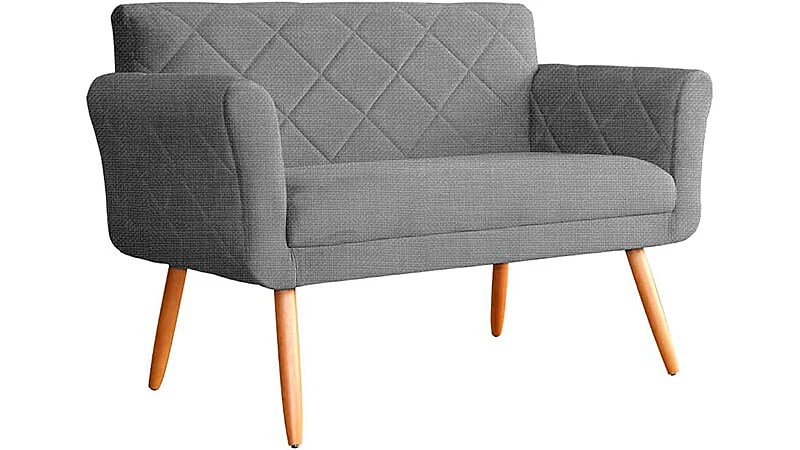 imagem de um sofá de dois lugares com pés de madeira e revestimento em linho na cor cinza