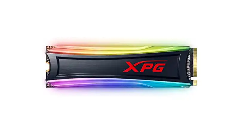 imagem de um SSD NVMe de 500GB da XPG com dissipador e iluminação RGB