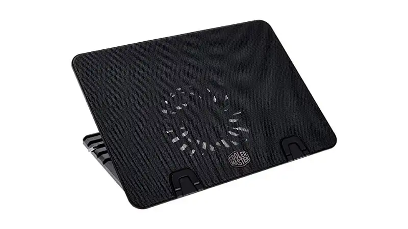 Suporte para Notebook Cooler Master imagem de um suporte para notebook da Cooler Master com ventoinha e estrutura regulável na cor preta