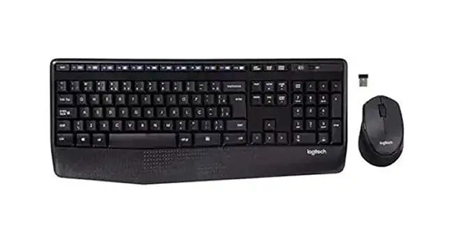 Teclado Ergonômico Logitech MK345 foto de um teclado ergonômico MK345 e um mouse Logitech
