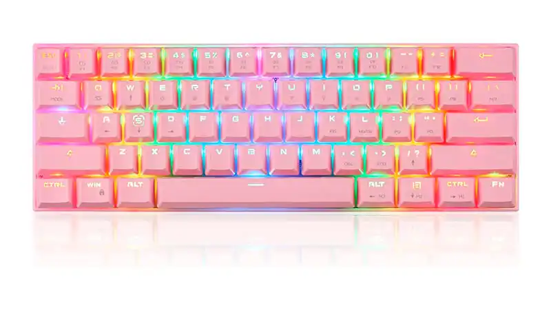imagem de um teclado Motospeed CK62 na cor rosa com iluminação RGB