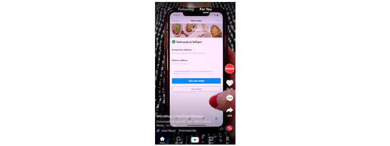 exemplo de anuncio infeed ad no tiktok ads
