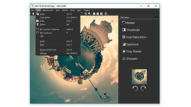 imagem que mostra a interface do visualizador de fotos Nomacs