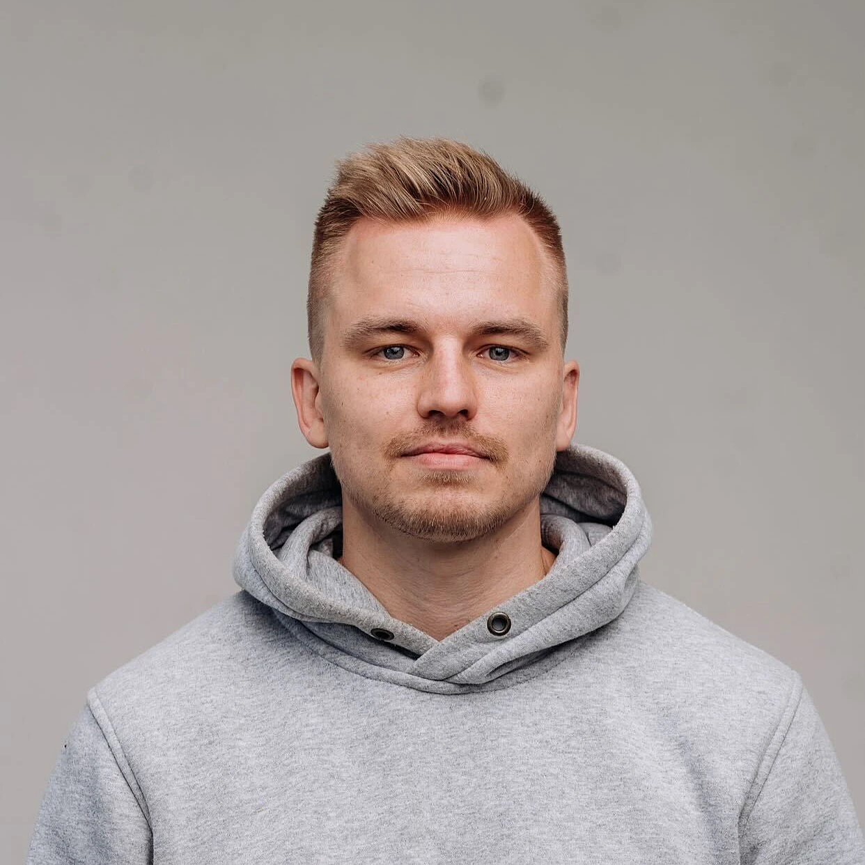 Антон Журавлев